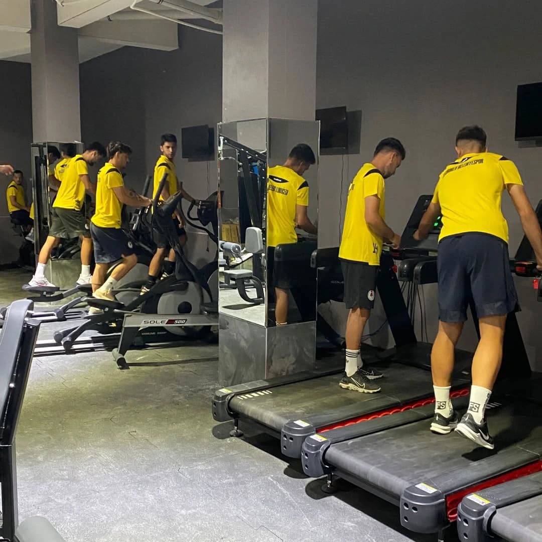 Keçiborlu Belediyespor sezona çift idmanla hazırlanıyor-1