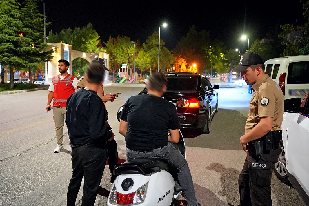 Isparta’da abartı egzoz denetimi-2