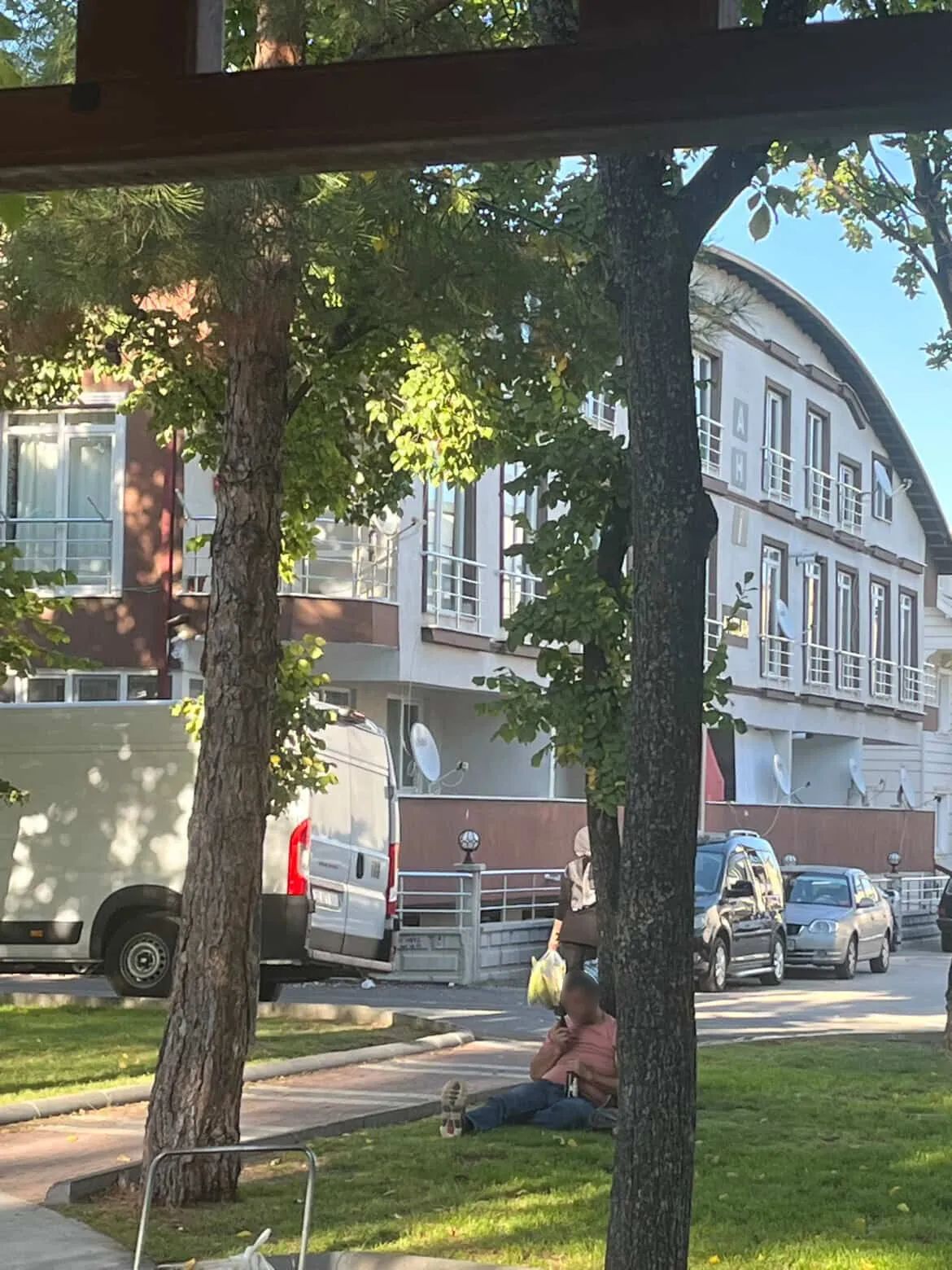 Çocuk Parkında Içki Içilmesine Tepki-1