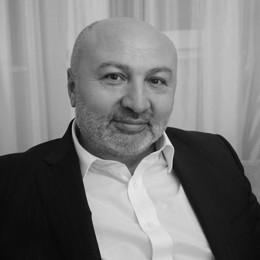 Cumhurbaşkanı Başdanışmanı (2)