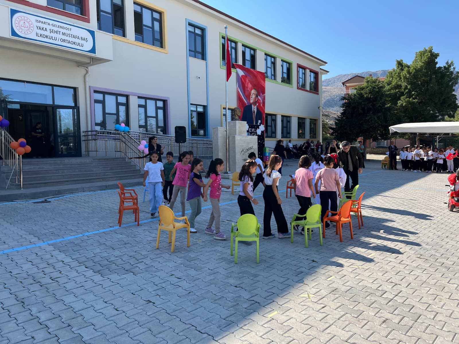 Gelendost’ta İlköğretim Haftası Programı Düzenlendi (2)
