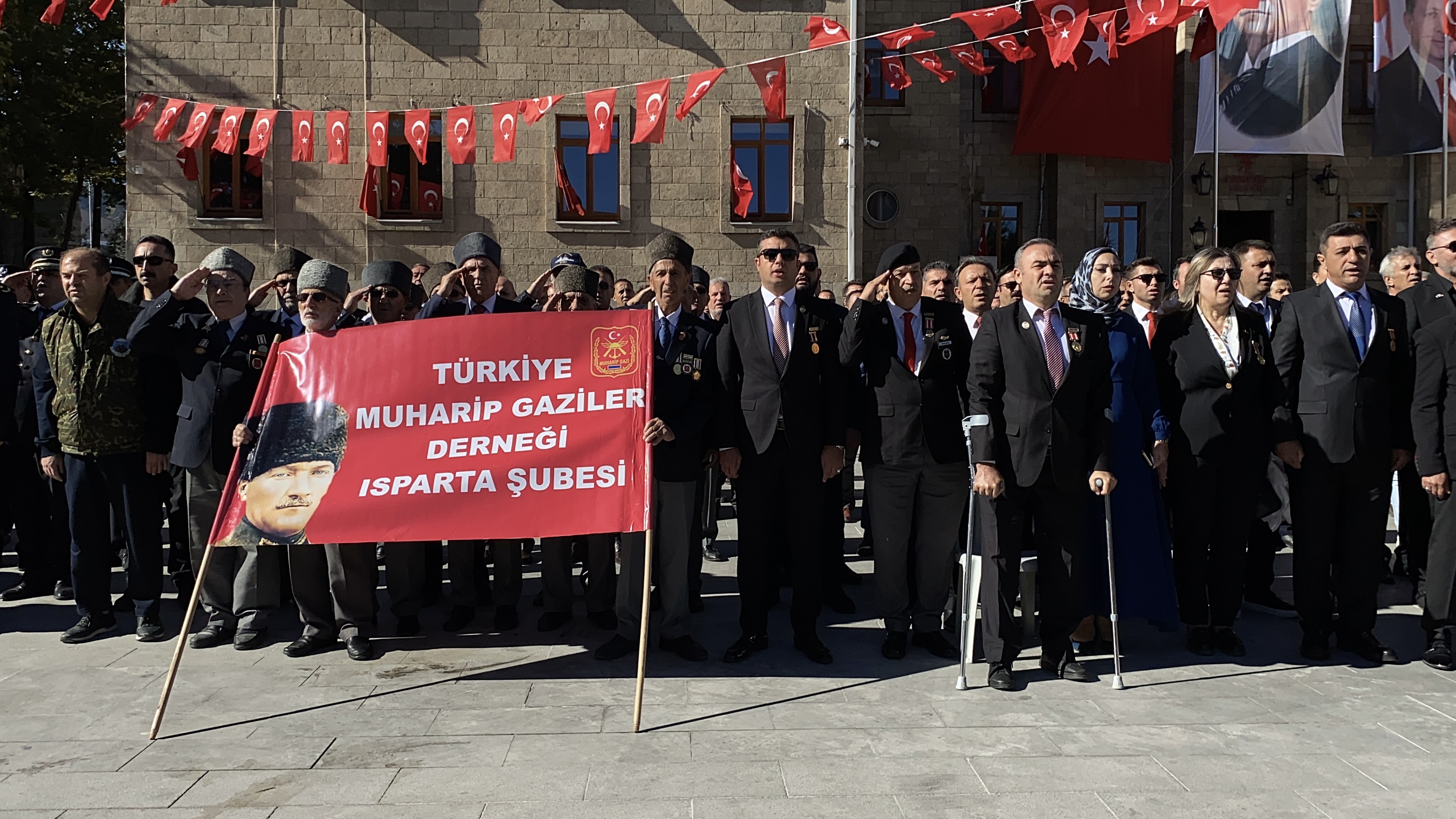 Isparta’da 19 Eylül Gaziler Günü Törenle Kutlandı