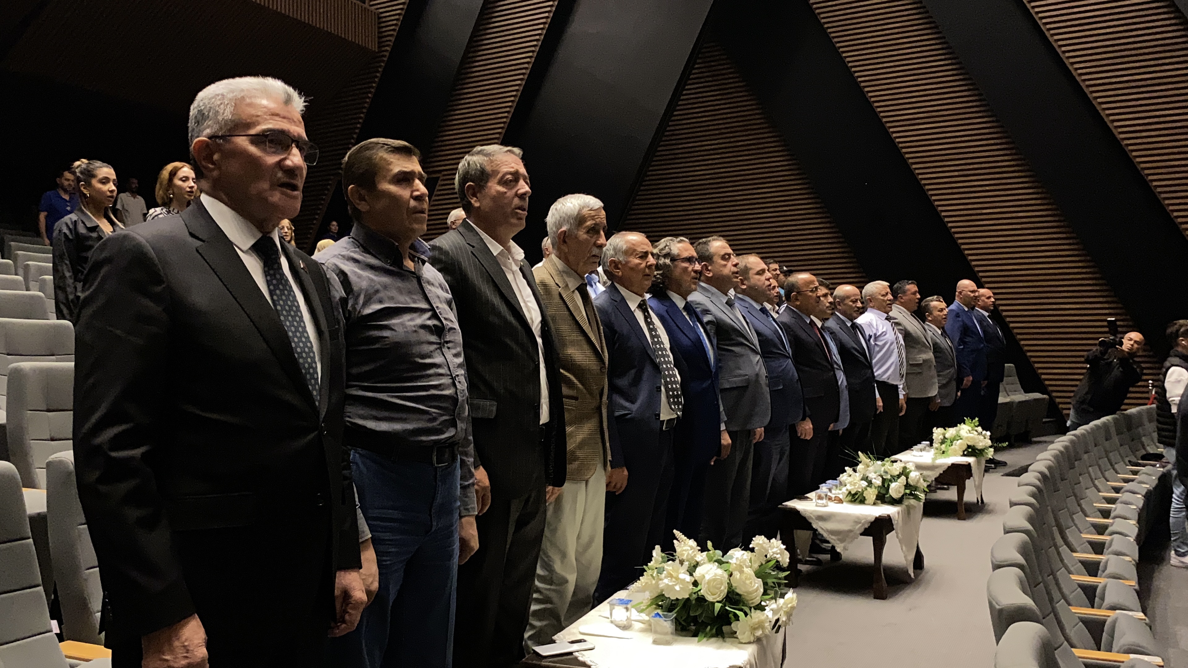 Isparta’da Yılın Ahisi Seçilen Güngör Usta Kaftanını Giyindi-1
