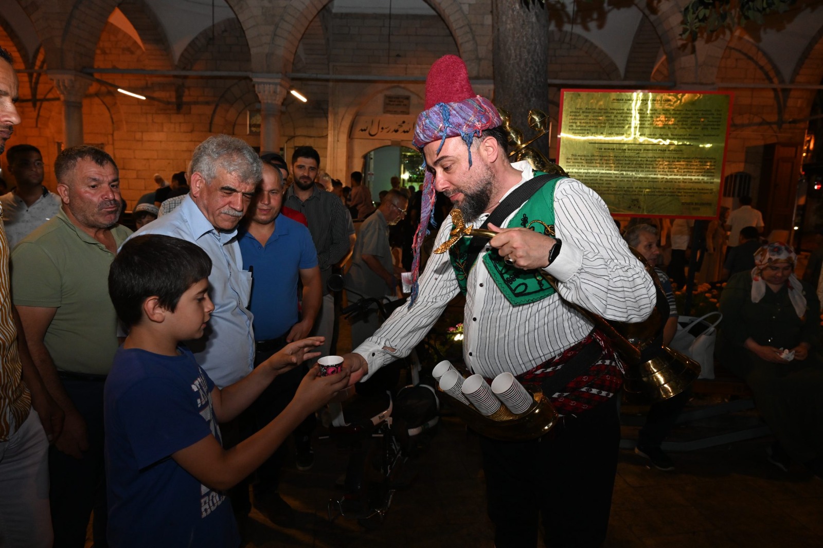 Isparta Belediyesi’nden Gül Şerbeti Ve Gül Lokumu Ikramı (1)