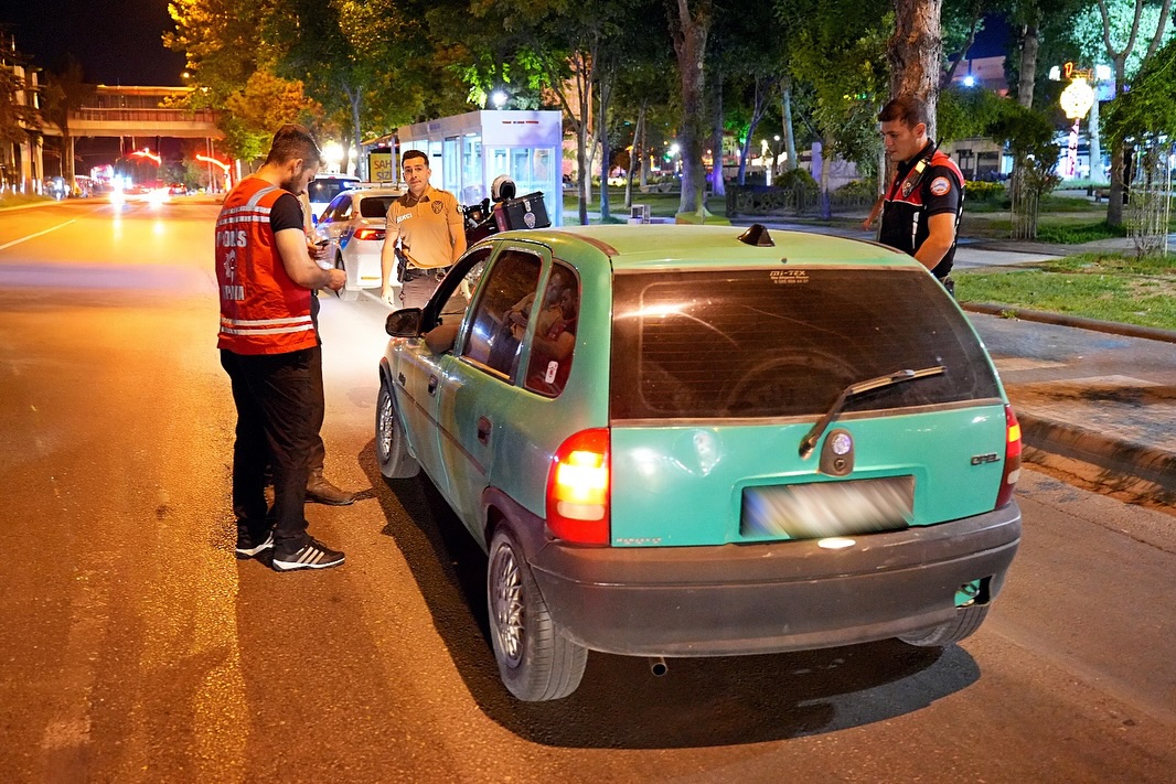 Isparta’da Park Ve Mesire Alanlarında Gece Denetimi (3)