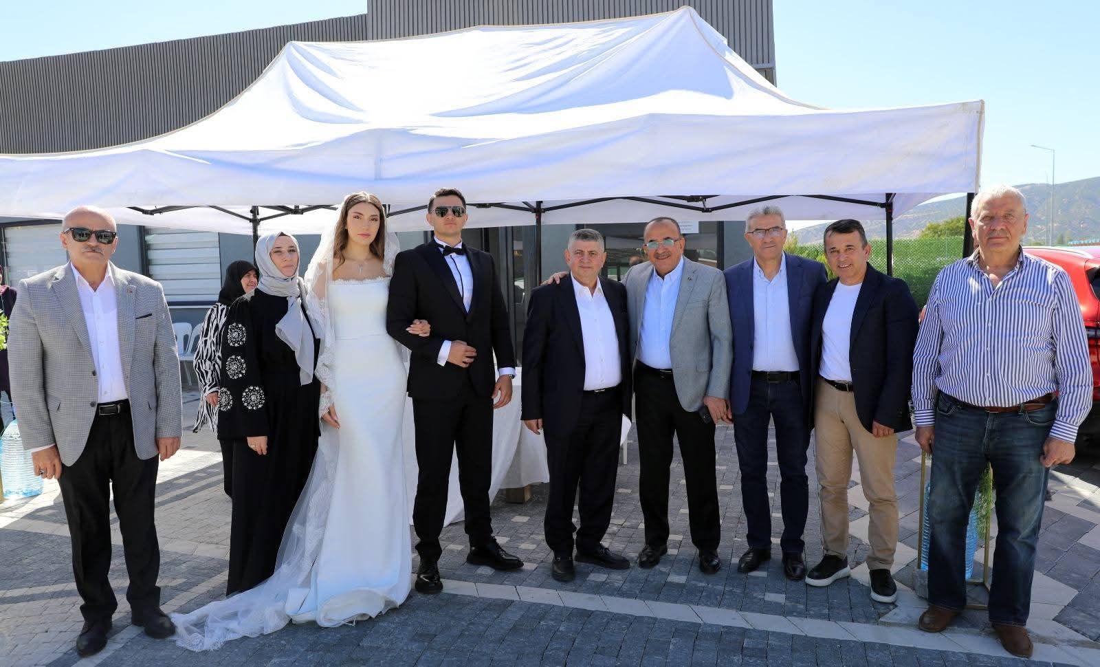 Mert Akay1