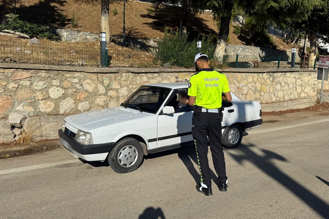 Isparta’da Okul Çevrelerine Sıkı Denetim-2