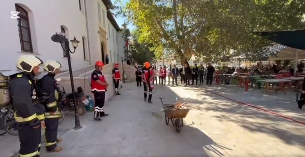 Şarkikaraağaç’ta Tarihi Hükümet Konağında Yangın 3