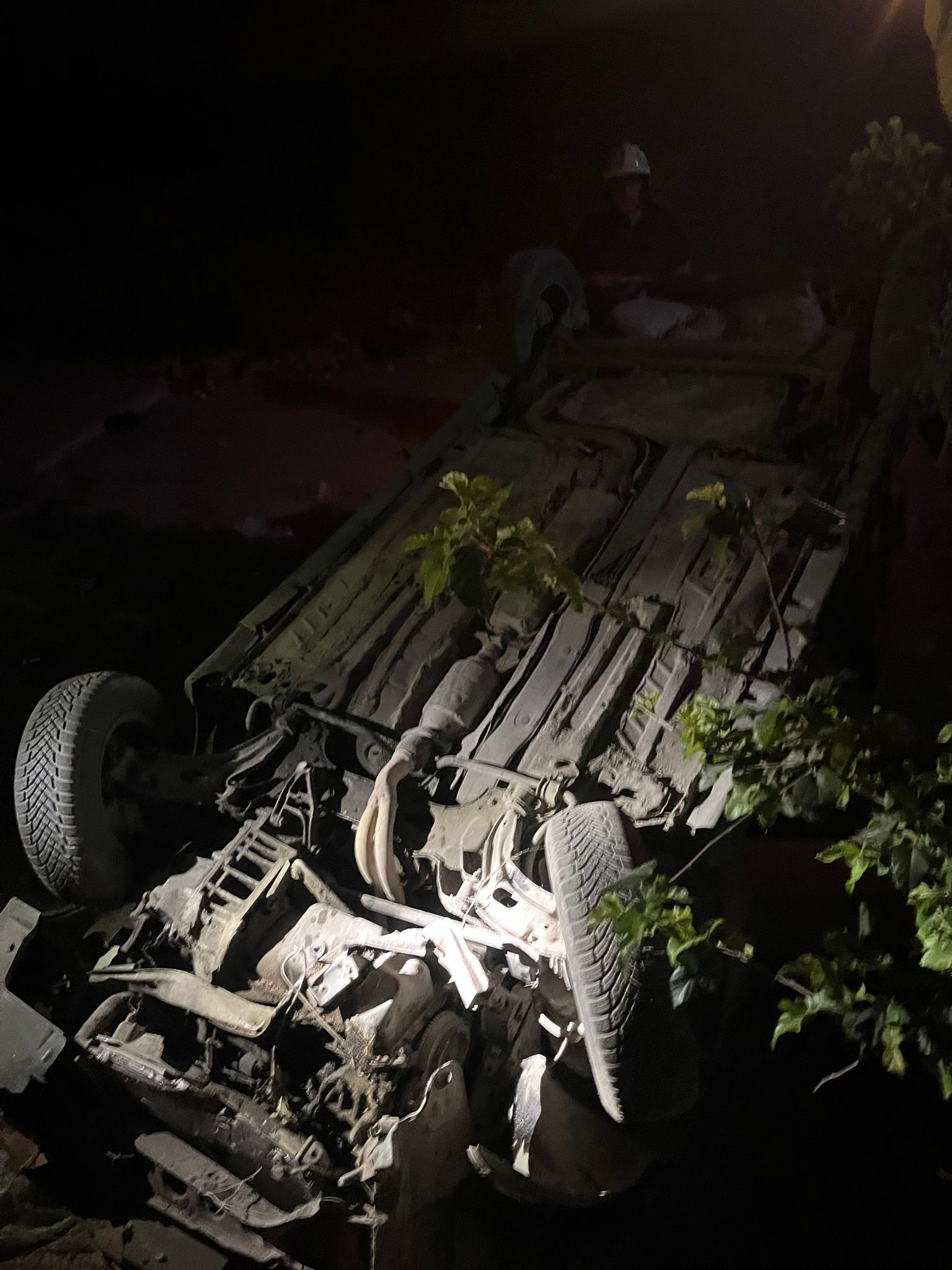 Gece Saatlerinde Kaza; Kontrolden Çıkan Araç Takla Attı