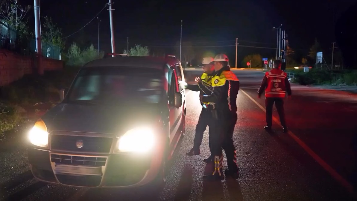 Isparta’da abartı egzoz ve modifiye araçlara denetim-3