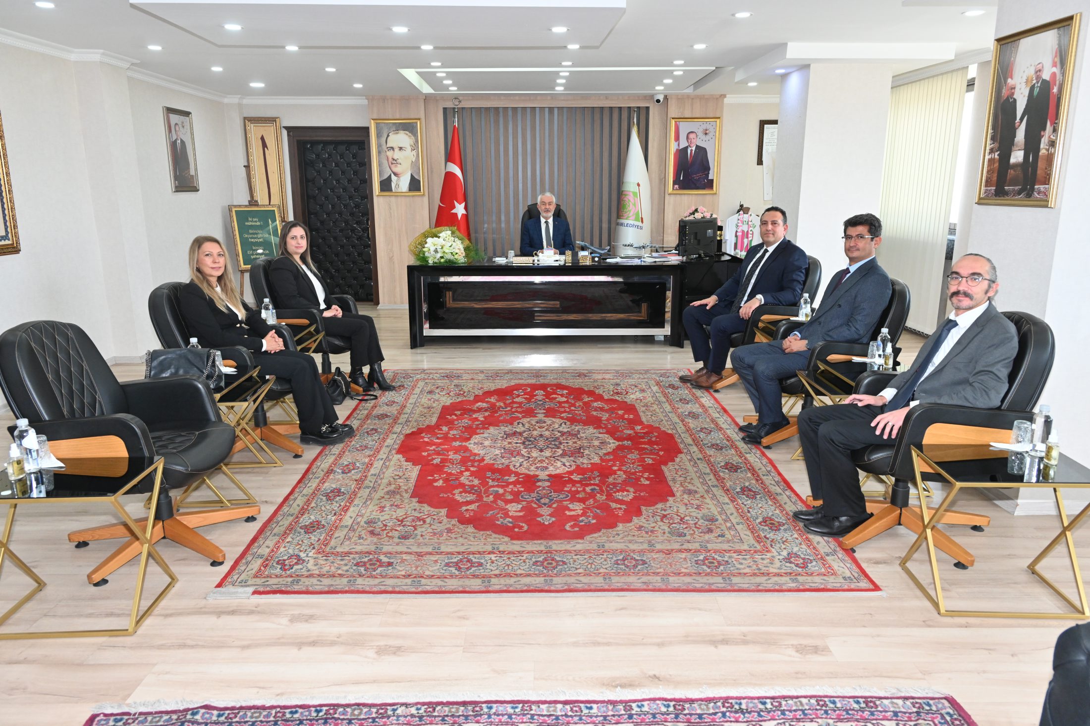 15. Bolge Isparta Eczaci Odasi Baskana Ziyaret (2)