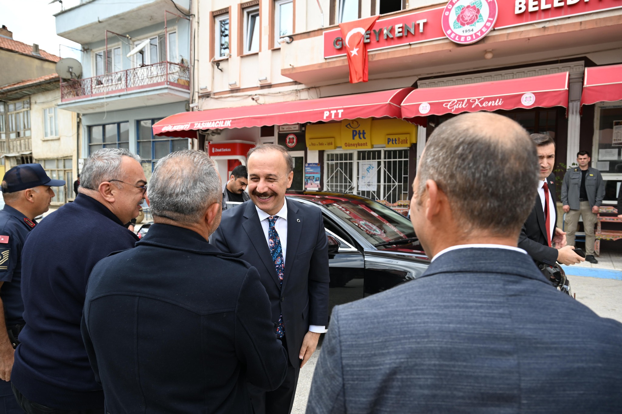 Vali Erin, Kuleönü ve Güneykent’te Vatandaşlarla Buluştu-3