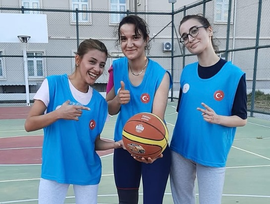 Isparta’da yurtlarda 3x3 basketbol heyecanı-2