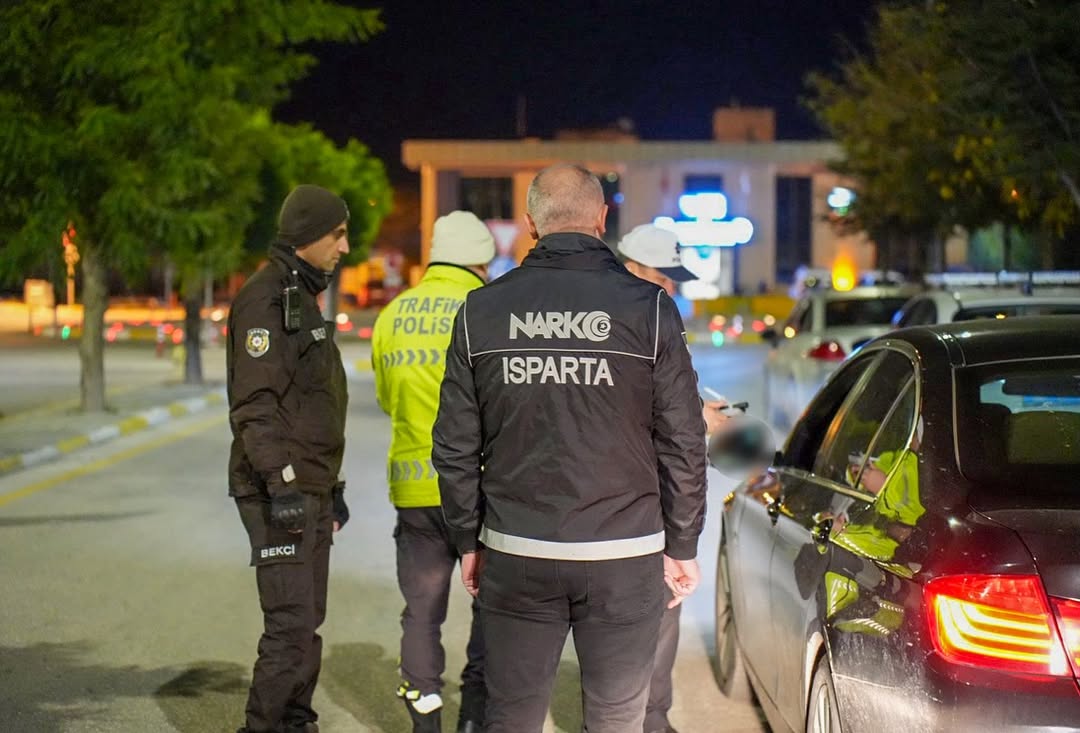 Isparta’da abartı egzoz ve modifiyeli araçlara sıkı denetim-1