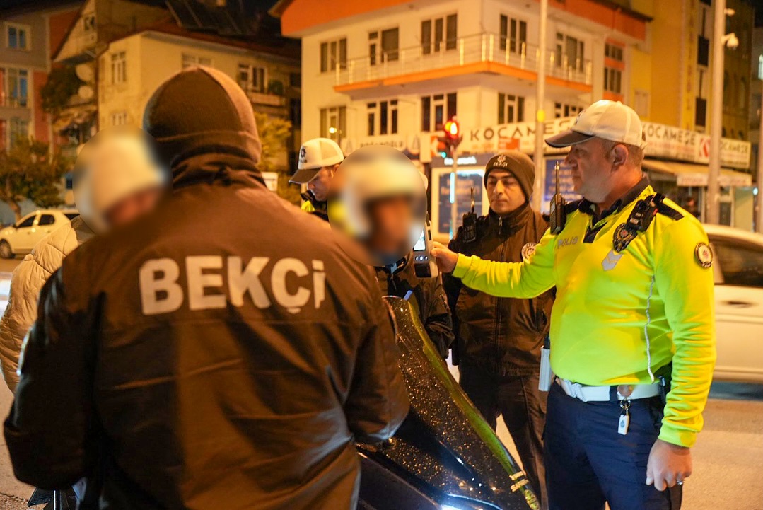 Isparta’da modifiyeli araçlara denetim gerçekleştirildi-1