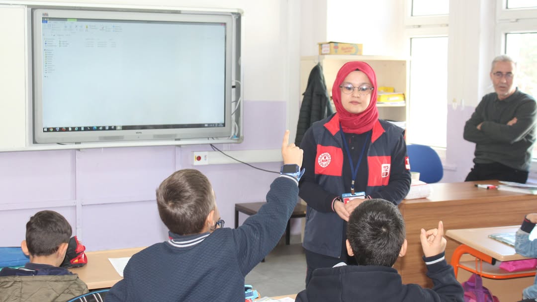 Isparta’da minik yürekler hayat kurtarmayı öğrendi-2