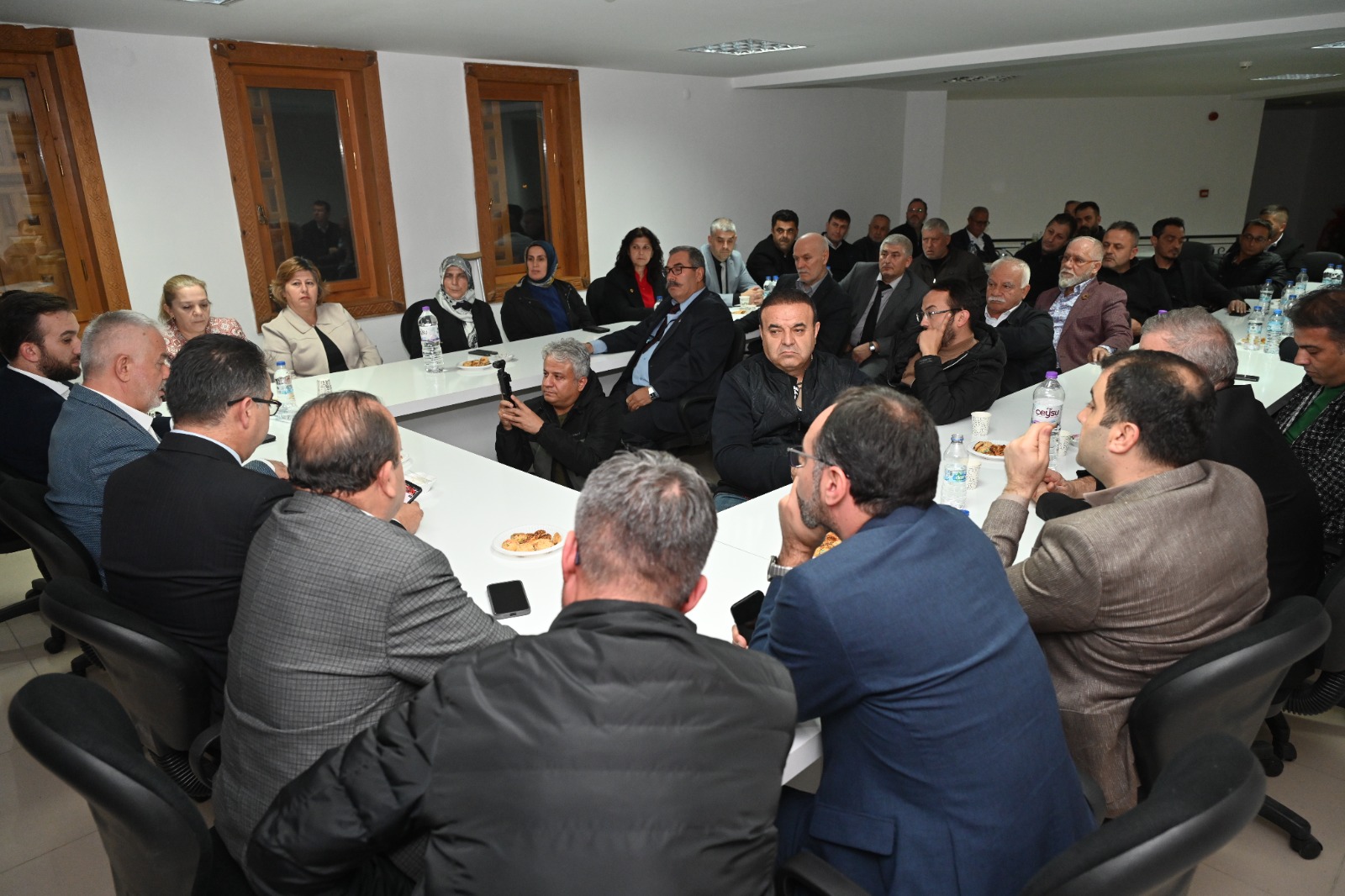 Isparta Muhtarlar Derneği’ni Ziyaret Etti (4)