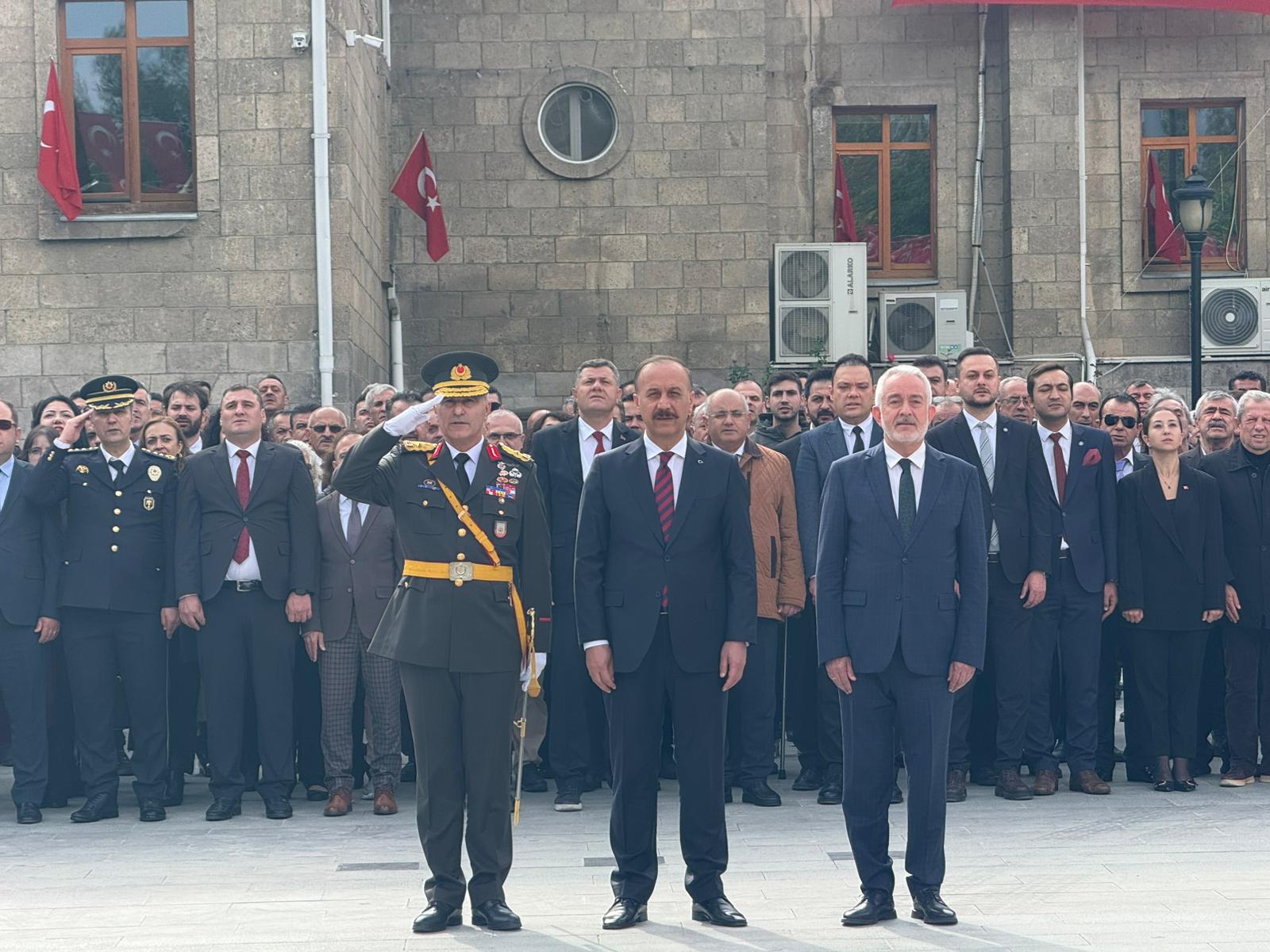Isparta’da Cumhuriyet Bayramı Coşkusu Başladı (4)