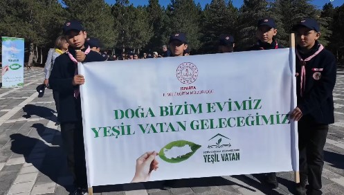 Isparta’da “Yeşil Vatan” İçin Fidanlar Toprakla Buluştu (3)