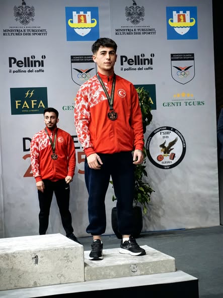 Isparta’lı Halterci Mustafa Erdoğan Avrupa 3.’Sü Oldu 3