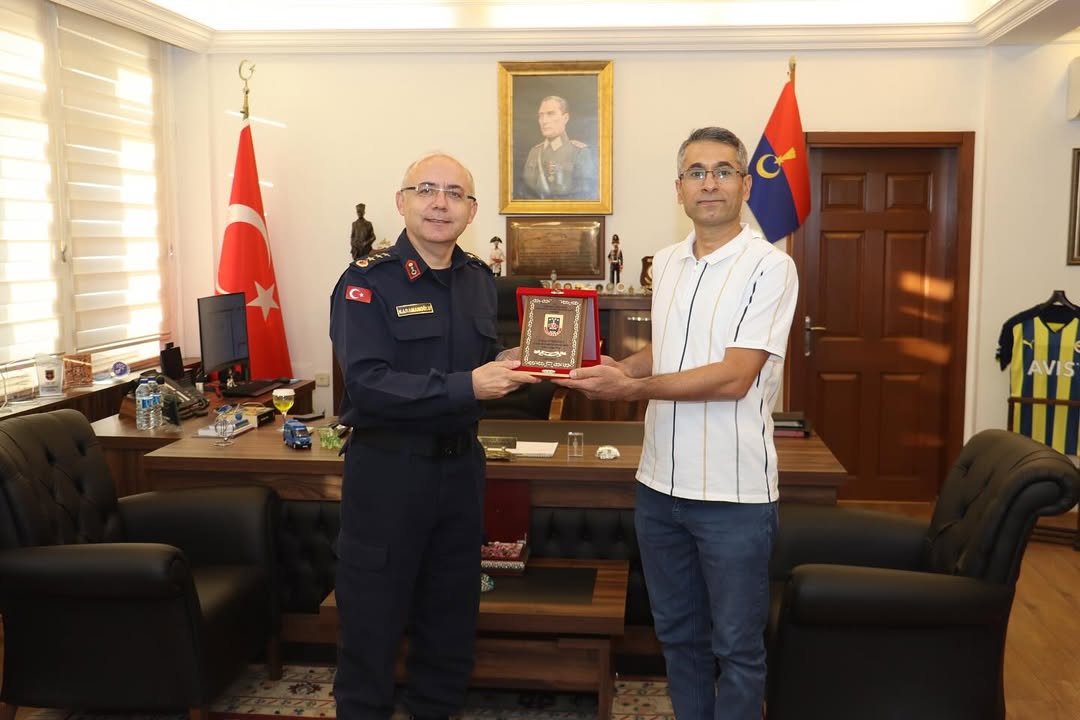 Jandarma Albay Karamanoğlu’ndan Emekli Personele Teşekkür Belgesi-2