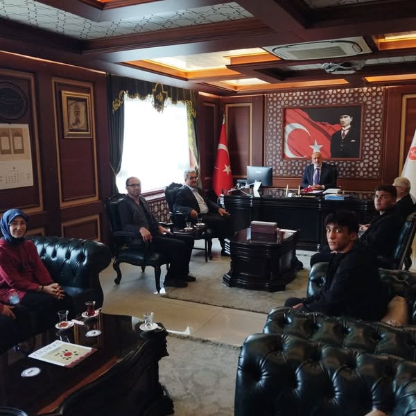 Merkez Anadolu İmam Hatip Lisesi Öğretmen Ve Öğrencilerden İl Müftüsü Biçer’e Ziyaret 1