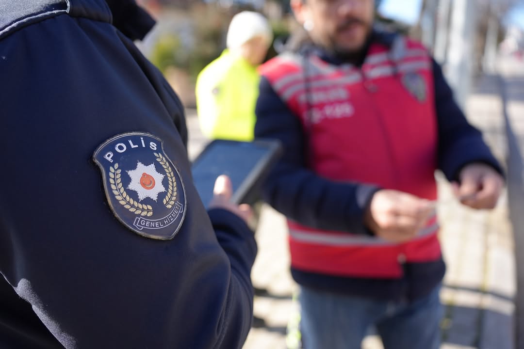 Isparta’da eş zamanlı okul önleri asayiş denetimi-3