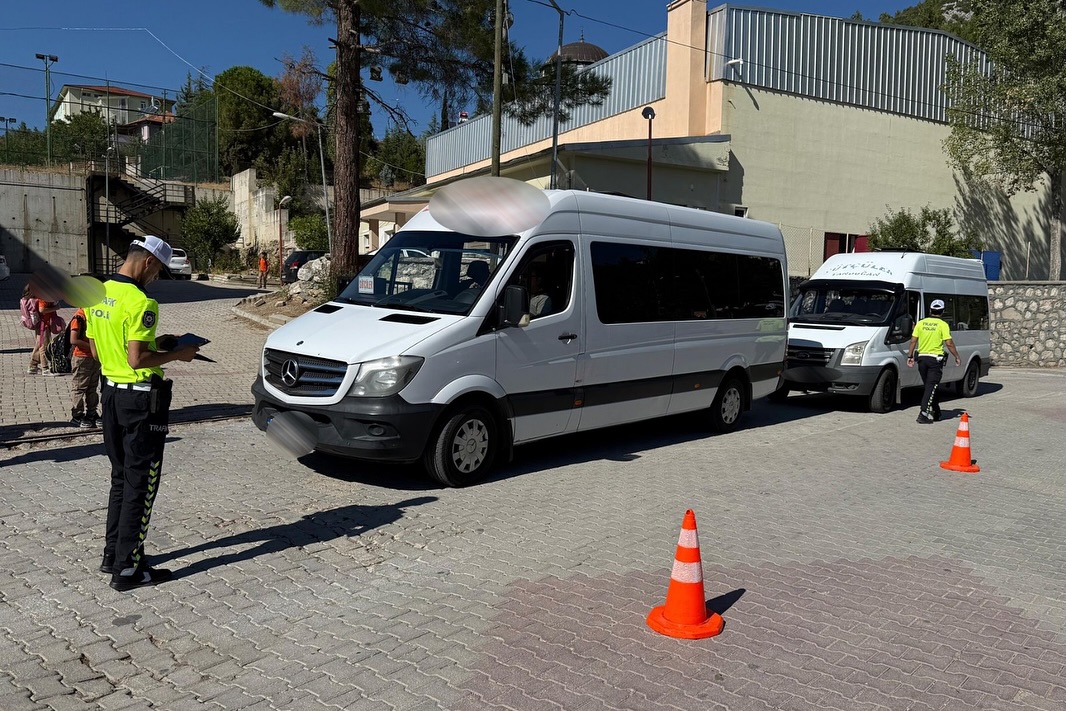 Isparta’da Öğrenci Güvenliği İçin Eş Zamanlı Denetim-4