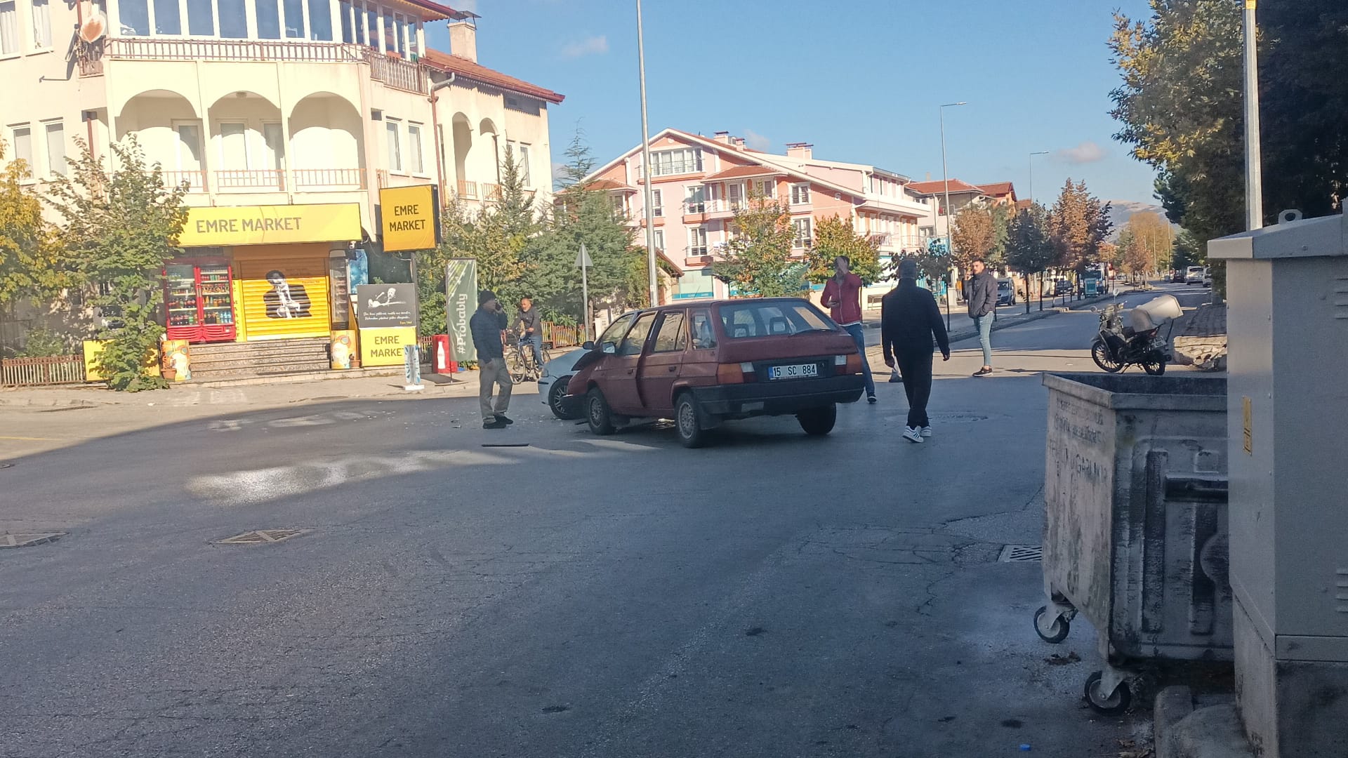 Sürücü Dikkatsizliği Kazayı Beraberinde Getirdi; 1 Yaralı-1