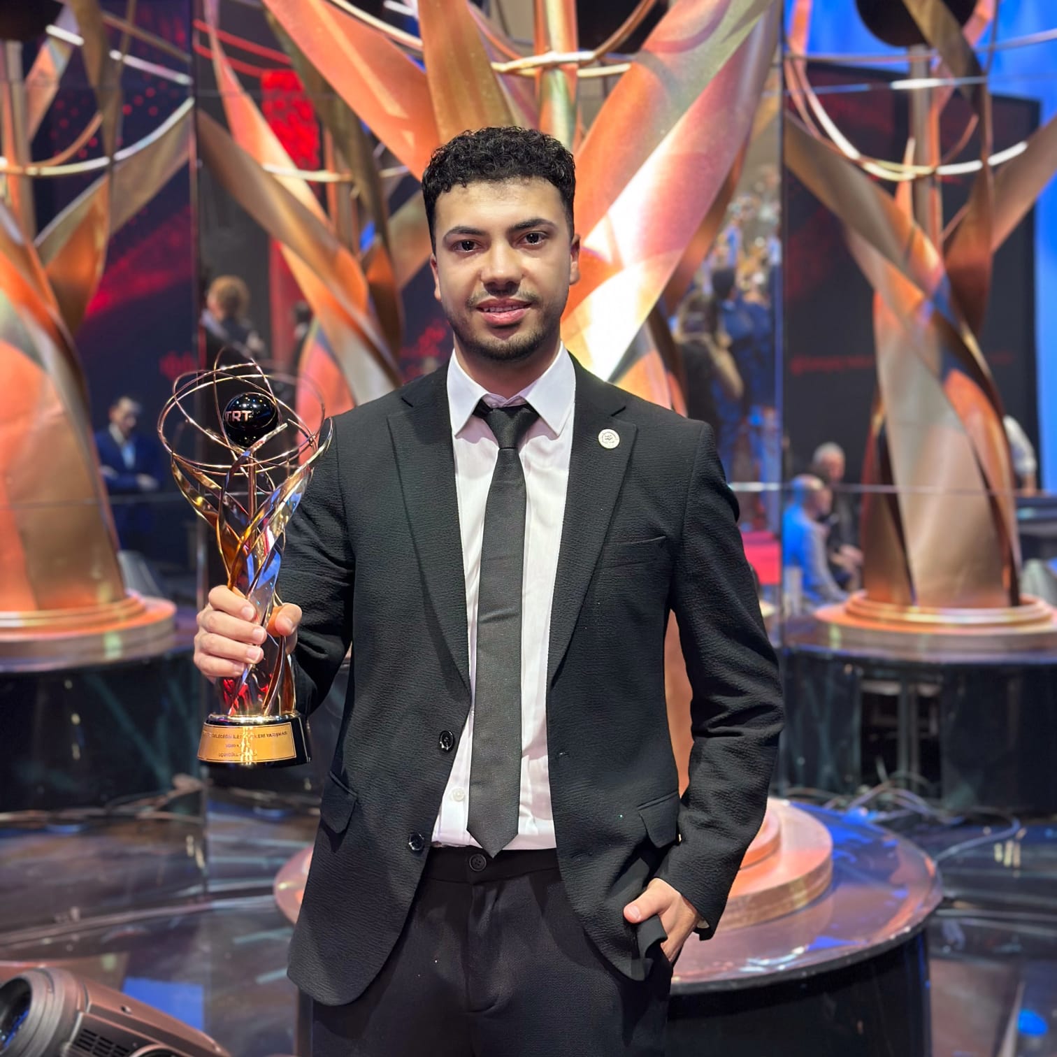 SDÜ’lü Öğrencilerin “Sporda Kadın Eli” Projesine TRT’den Büyük Ödül!-6