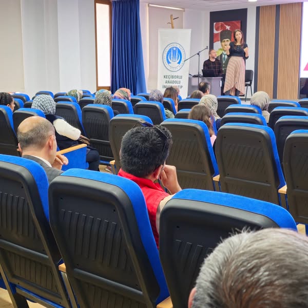 Keçiborlu’da velilere “Aile İçi İletişim” semineri Düzenlendi-2