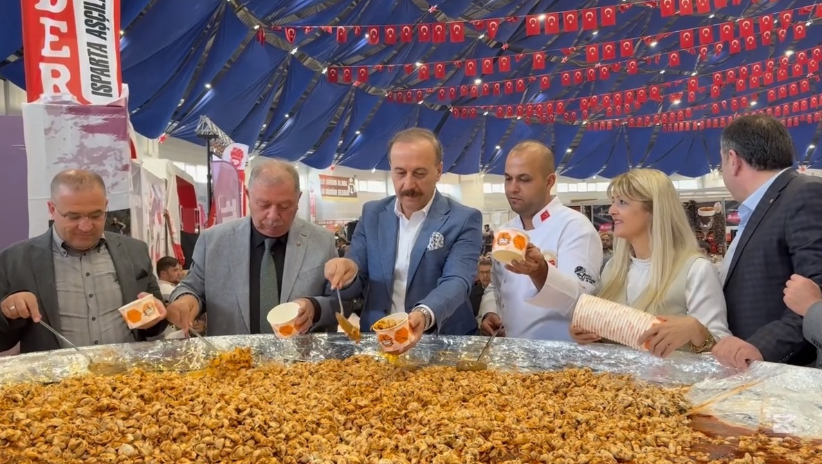 Isparta’da Dev Kazan Kaynadı: Lezzet Şöleni Başladı-1