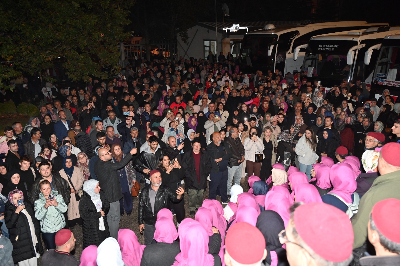 Isparta’dan 194 umreci kutsal topraklara uğurladı