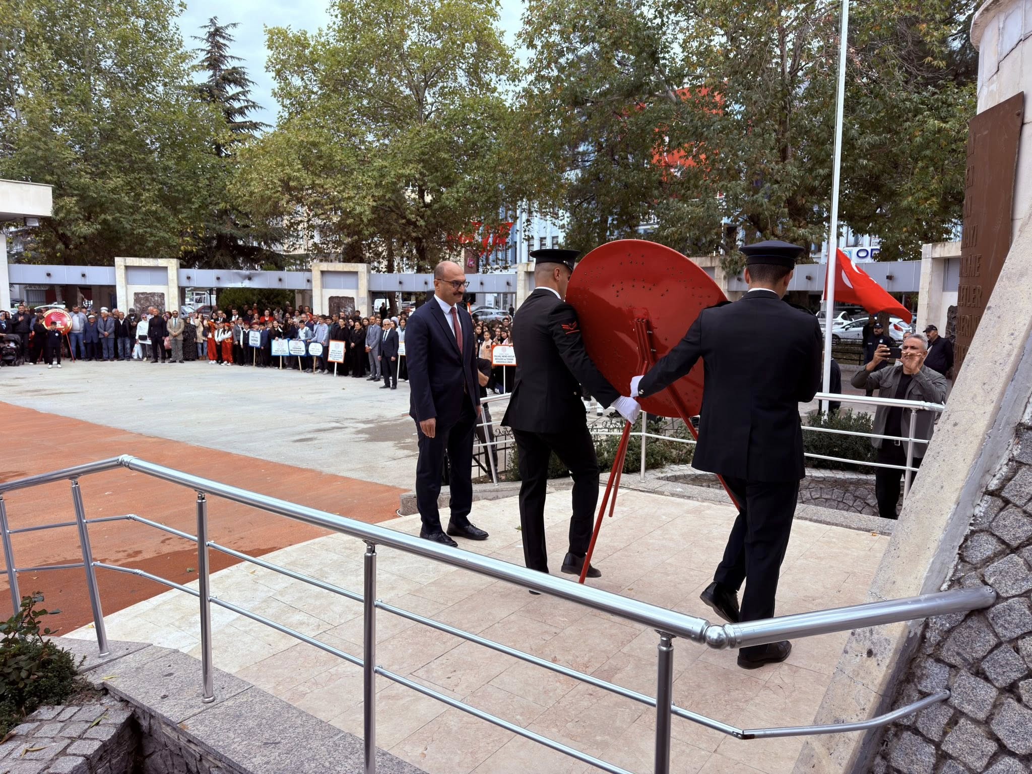 Yalvaç Cumhuriyet Kutlaması 1