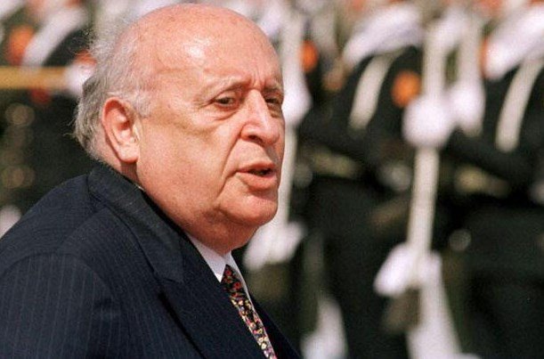 Demirel, 101. doğum gününde kabri başında anılmadı-3