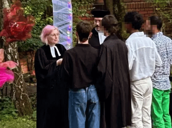 4 Erkegin Birbiriyle Evlenmesi