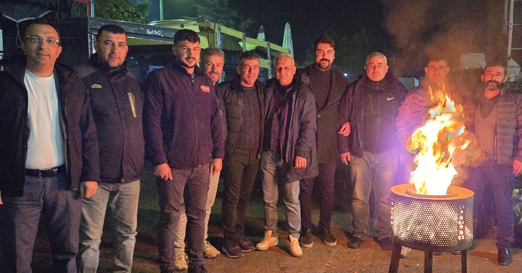 MHP Isparta Teşkilatından hal esnafına çorba ikramı-2