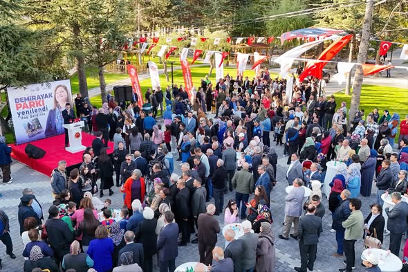 Afyonkarahisar Nuri Demirayak Parkı 1