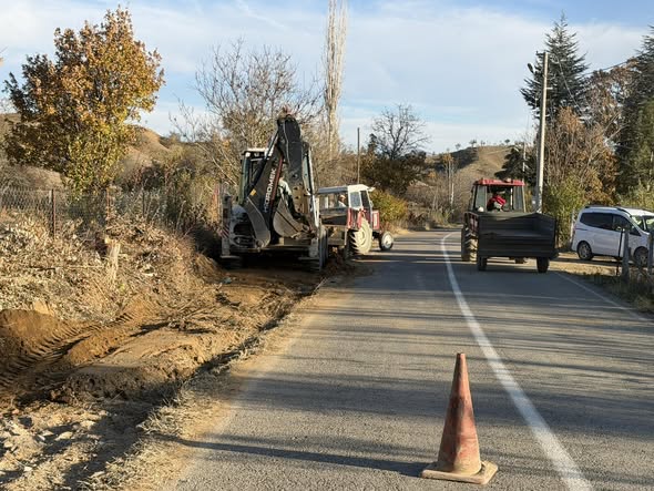 Bağkonak’ta Kilit Parke Ve Dolgu Çalışmaları Sürüyor (1)