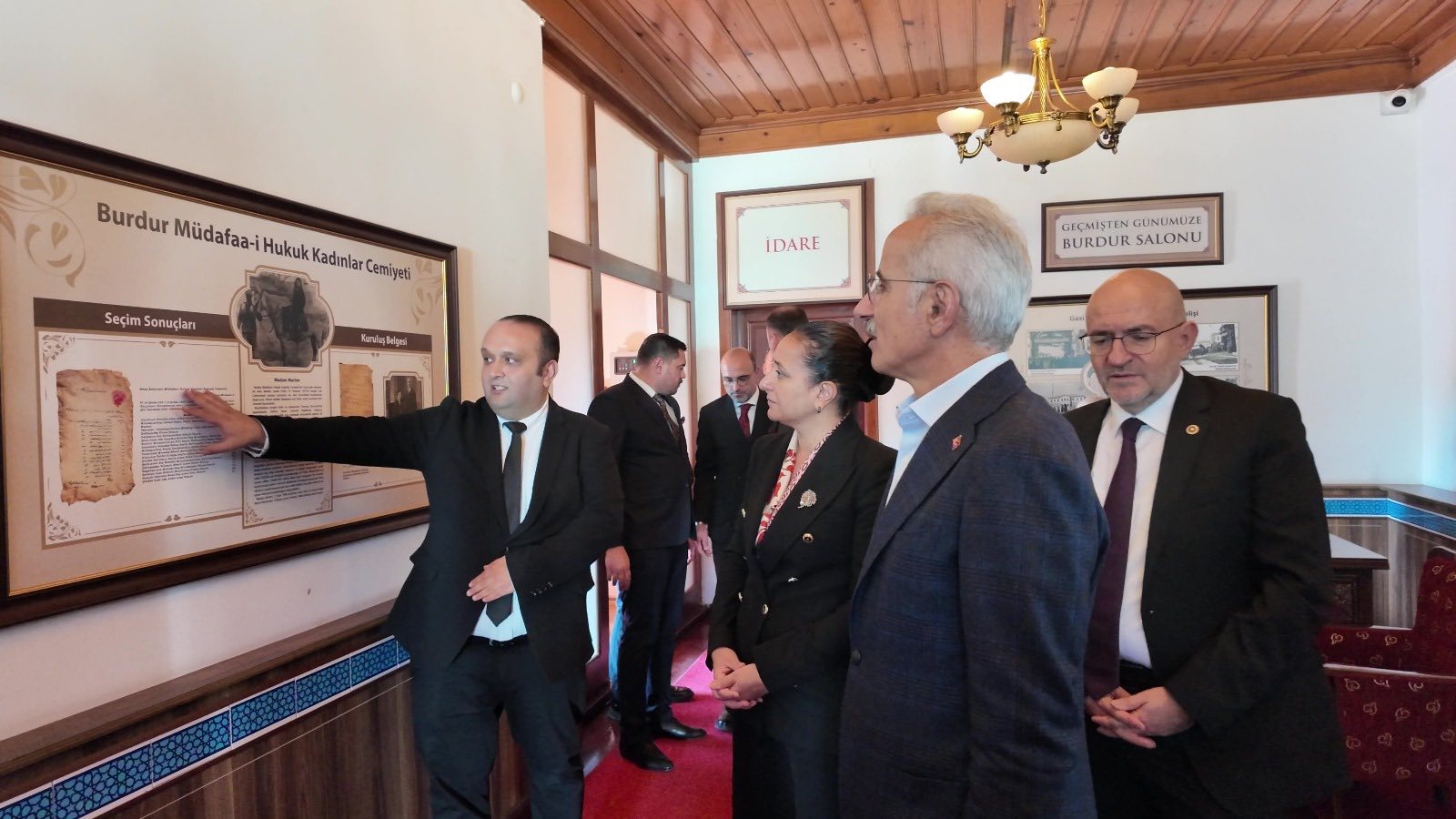 Bakan Uraloğlu Burdur’da Tarihi Mekanları Ziyaret Etti (1)