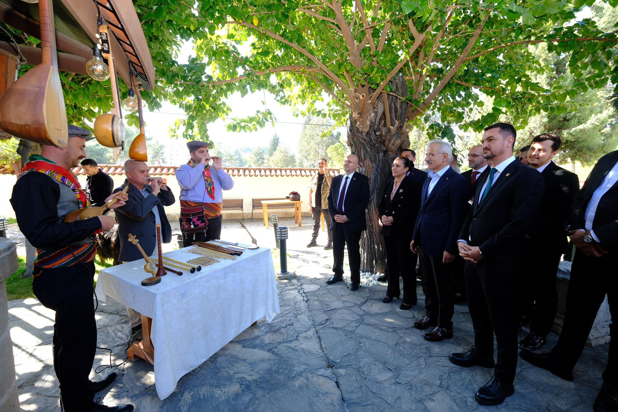 Bakan Uraloğlu Burdur’da Tarihi Mekanları Ziyaret Etti (3)