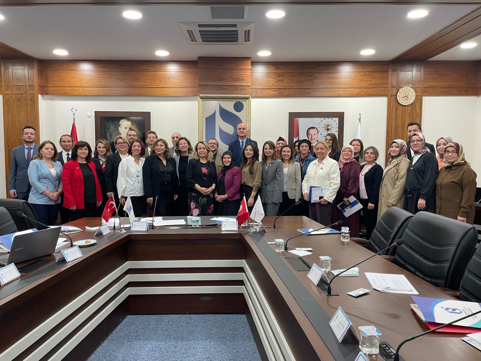 “Çalışma Hayatında Kadın” Çalıştayı Isparta’da Gerçekleştirildi (1)