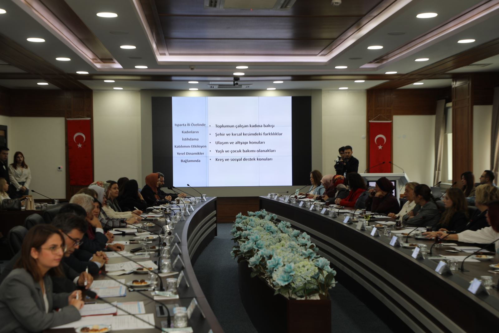 “Çalışma Hayatında Kadın” Çalıştayı Isparta’da Gerçekleştirildi (3)