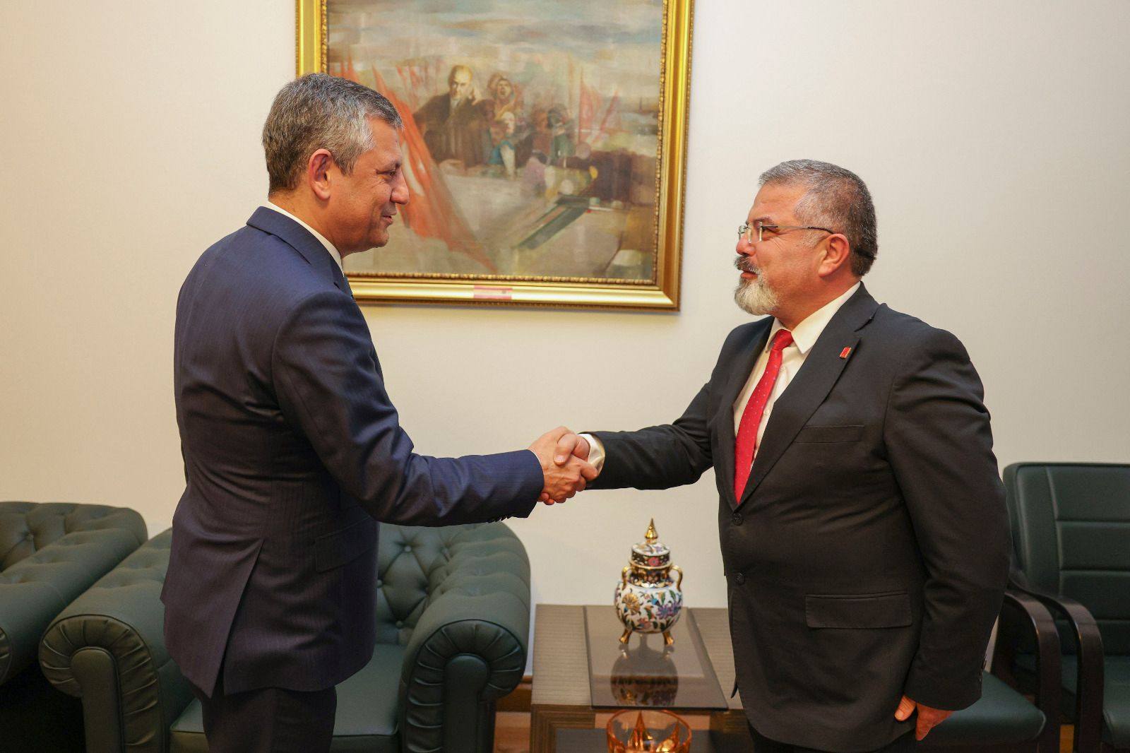 Chp Isparta Heyetinden Genel Başkan Özgür Özel’e Tbmm’de Ziyaret (1)