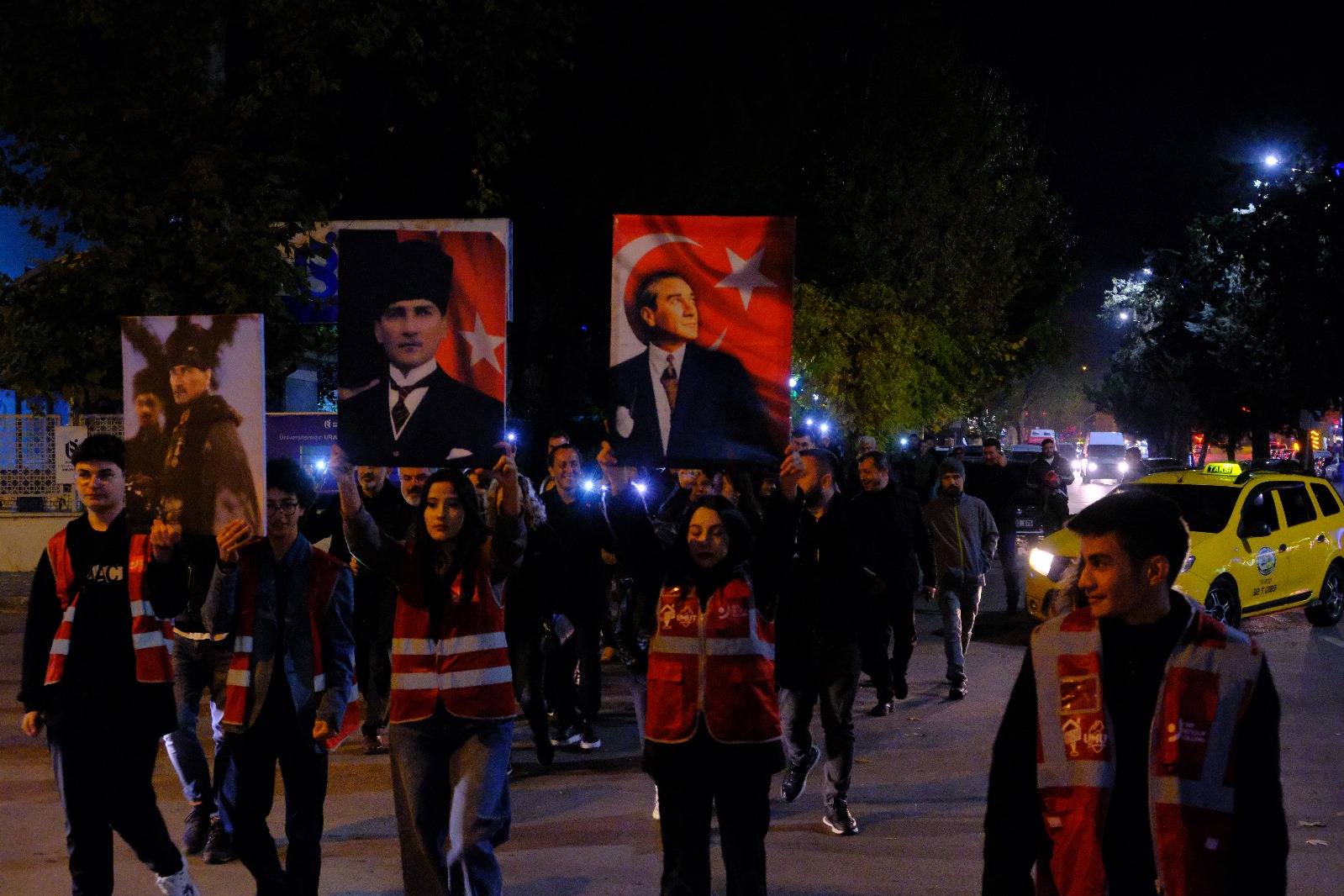 Chp Isparta Örgütlerinden “Ata’ya Saygı Yürüyüşü” (3)