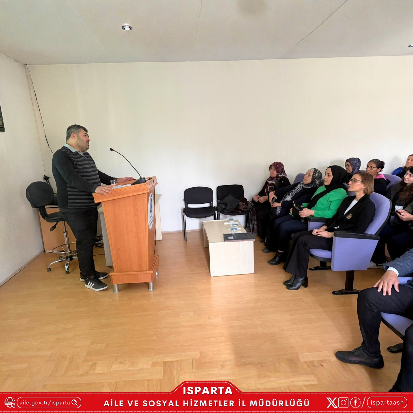 Gelendost’ta “Kadına Yönelik Şiddetle Mücadele” Eğitimi, (1)