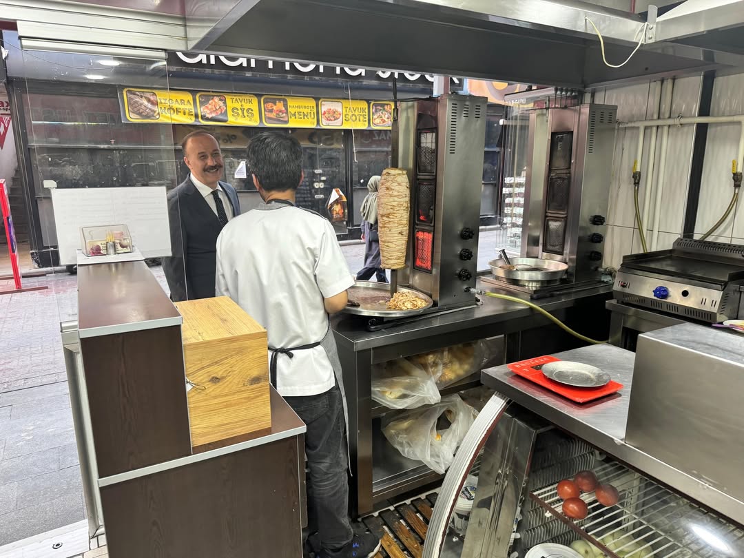 Isparta Valisi Abdullah Erin Esnafı Ziyaret Etti (2)