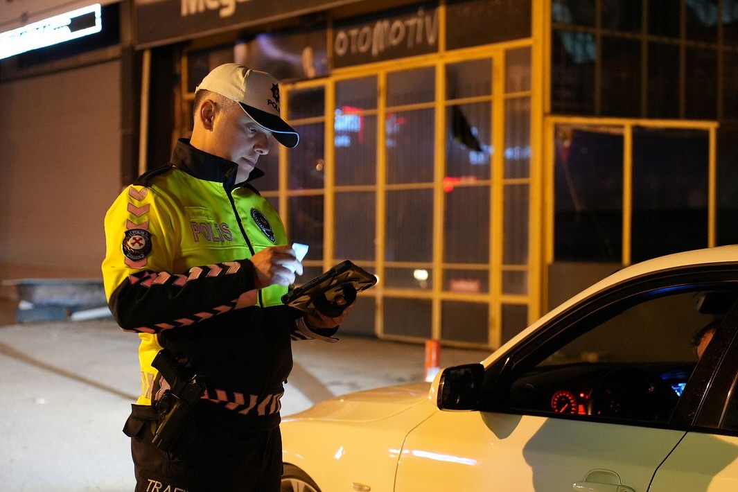 Isparta'da Abartı Egzoz Ve Modifiye Araç Denetimi (4)