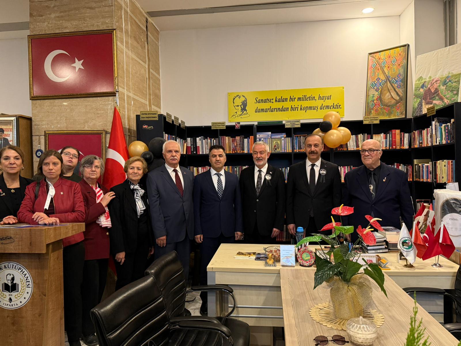 Isparta’da Atatürk Fotoğrafları Sergisi Açıldı (4)