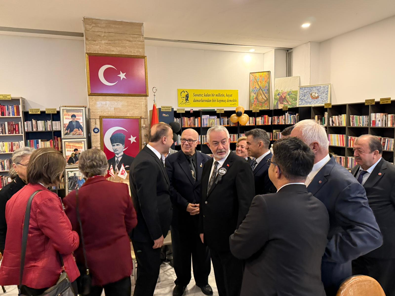 Isparta’da Atatürk Fotoğrafları Sergisi Açıldı (5)